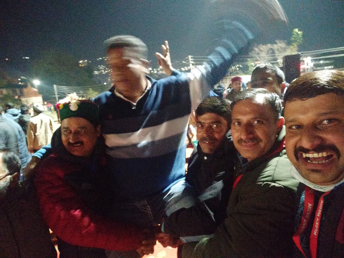 SAURABHVAID7's tweet photo. NPSEA TEAM के जोश, संघर्ष, मेहनत, साहस, जब्बे को सलाम
संघर्ष कभी बेकार नही जाता है।
हमारा जुनून जो कल था, वह आज भी है और कल भी रहेगा
#RestoreOldPension
#Mission_OPS
@INpsea @NPSEAHPOFFICIAL https://t.co/aeKuLBKoky