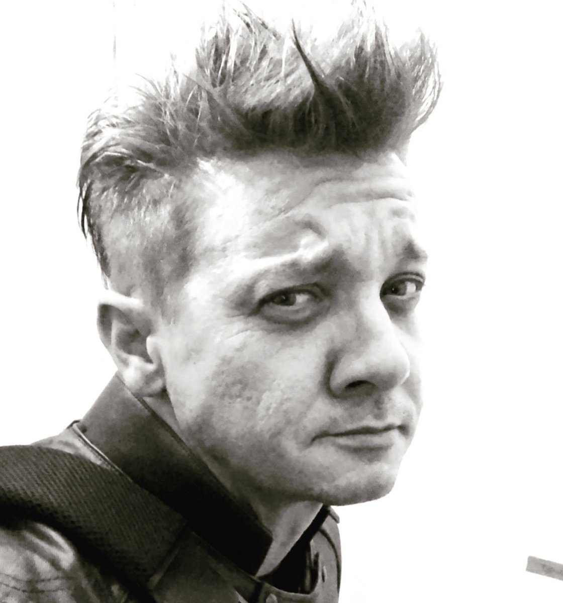 Jeremy Renner tweet media