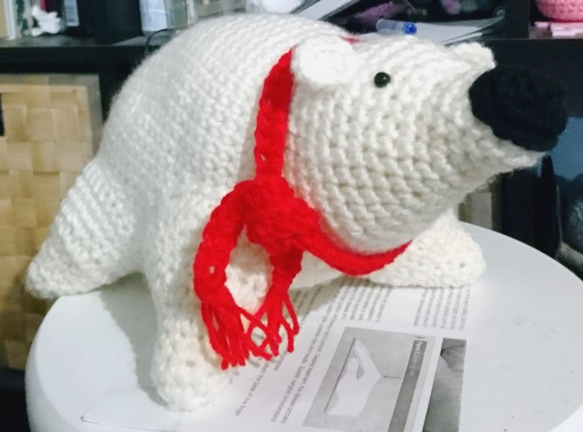 glove_monkey's tweet photo. Ahaha
I also had this polar bear made back in 2019! I named him Pogo back then. Mark, what's the name of the bear from #CSTY ? @ReelBearMedia 
Also #cliqueart ? @twentyonepilots 
@tylerrjoseph @joshuadun 
@cliqueartlove @cliqueart8 https://t.co/vMghrtr4mV