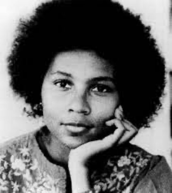 gogowrite's tweet photo. No words. #bellhooks #legend https://t.co/HaXnQalM8b