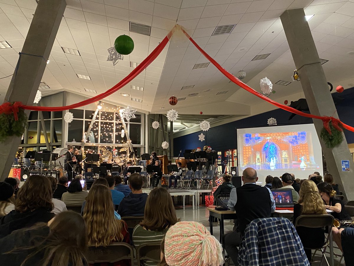 So happy to have live music decking the VSS halls again! #highschoolband #christmasconcert ⁦@SD22Vernon⁩ ⁦<a href="/VernonSecondary/">Vernon Secondary</a>⁩