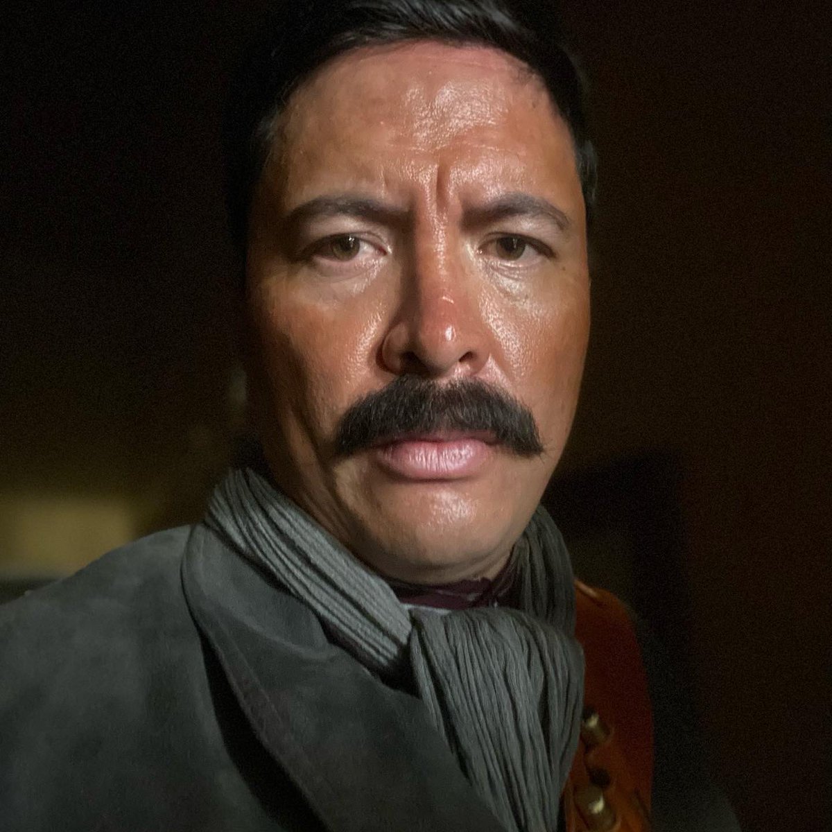 armandohoficial's tweet photo. Que emoción presentarles a Tomás Urbina , Muy pronto llega la historia de Pancho Villa como nunca antes la viste. Sigue atento a las redes de @StarPlusLA para más información. EL CENTAURO DEL NORTE se acerca… #villastarplus https://t.co/I8JyCHsN4S