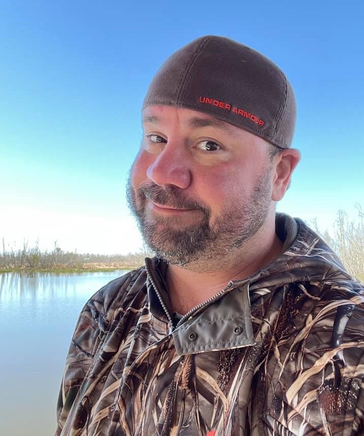 LostToCovid's tweet photo. Brandon O'Neal - 41, Died Aug 12, 2021. Asst FB Coach, Central HS, Baton Rouge, LA for past 11 yrs.

He refused to go to the hosp &amp; died @ home, presumably with his dog, Cannon. His fellow coaches found him.

https://t.co/fHp3bg7swx
https://t.co/emLcdVX4tN
https://t.co/hCg3MmtP3Z https://t.co/DruNDzQdmk