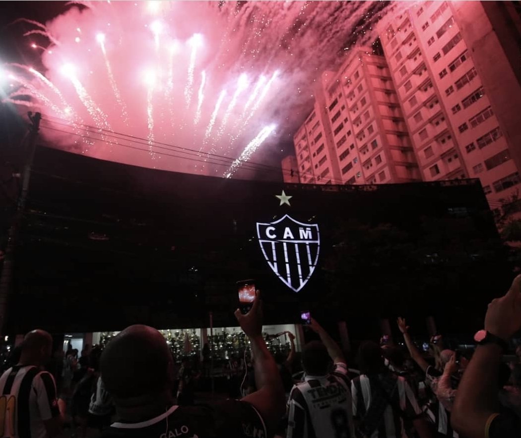 hellencamargos's tweet photo. @Atletico https://t.co/j9zhUL9YJl