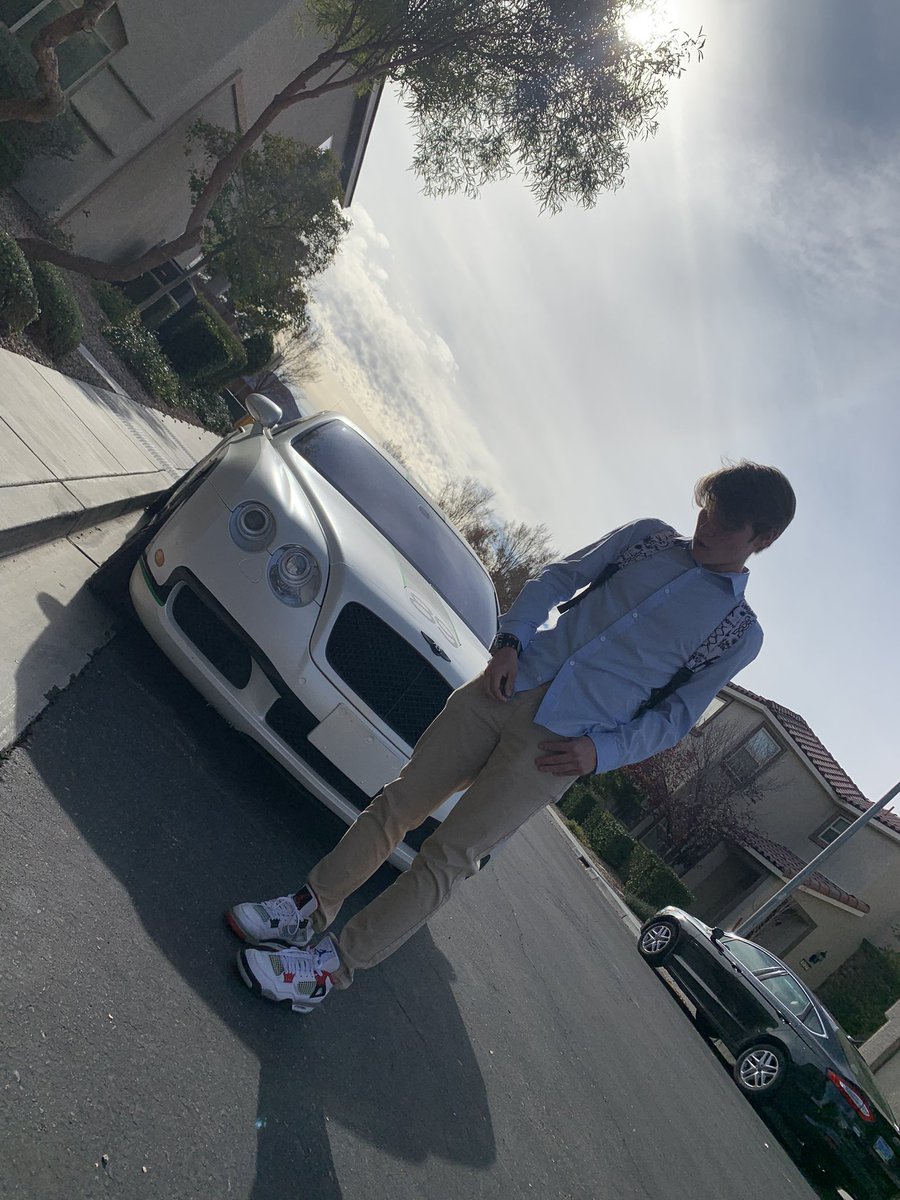 fnsake's tweet image. Big 16 🥳