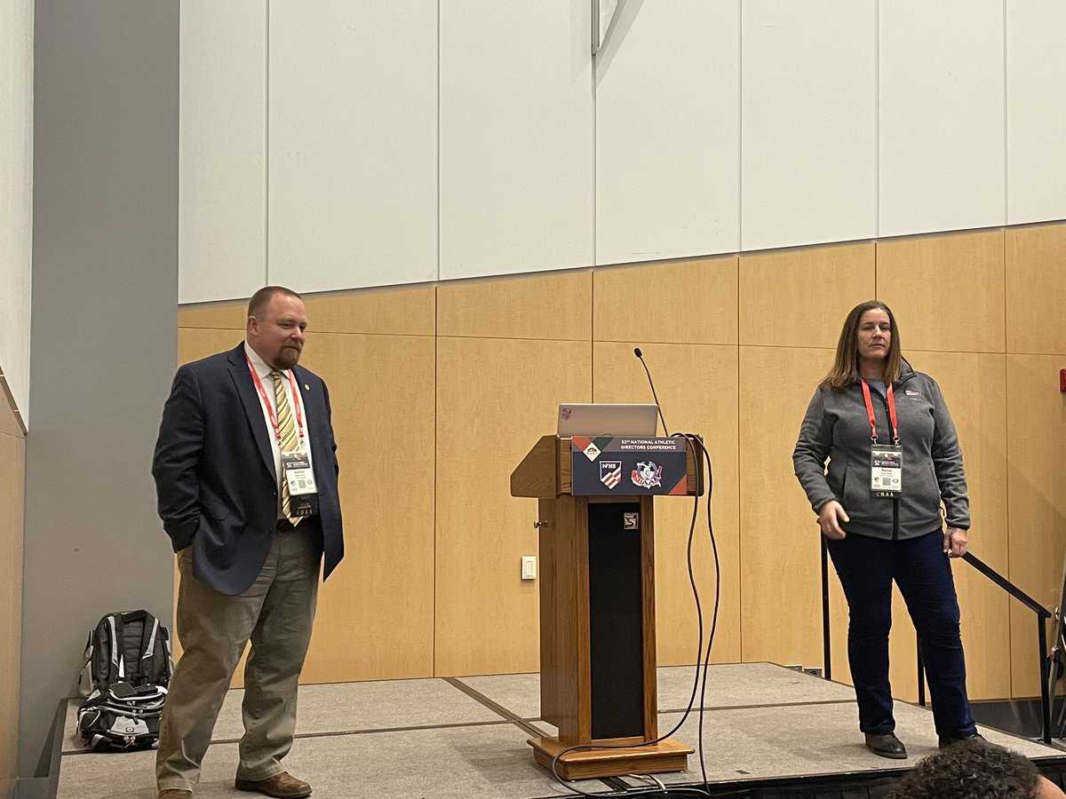 nateclarsen's tweet photo. At #ADConf21 I took 2 classes, attended workshops, reconnected with my cohort, collaborated with state LTI coordinators, joined the teaching faculty for LTI 627 with @MtAbrahamEagles presented a workshop with @RegoliRenee presented a door prize & networked with great people! https://t.co/w3G2MgWoAb
