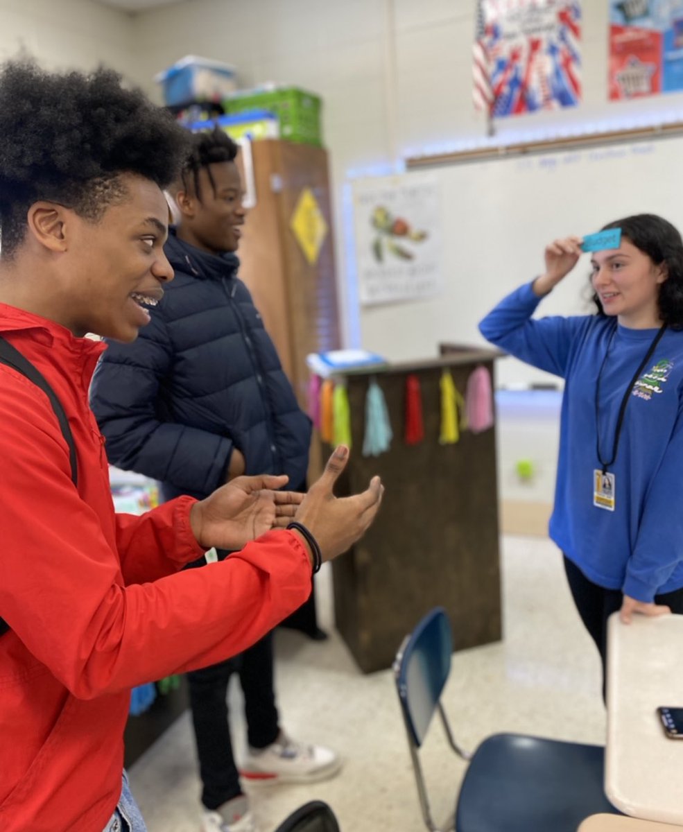 Ms. Paes tweet media