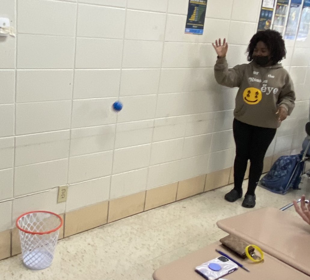 Ms. Paes tweet media