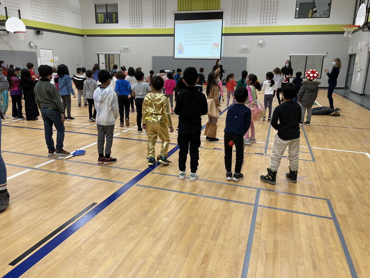 Holiday sing along yesterday at DDW