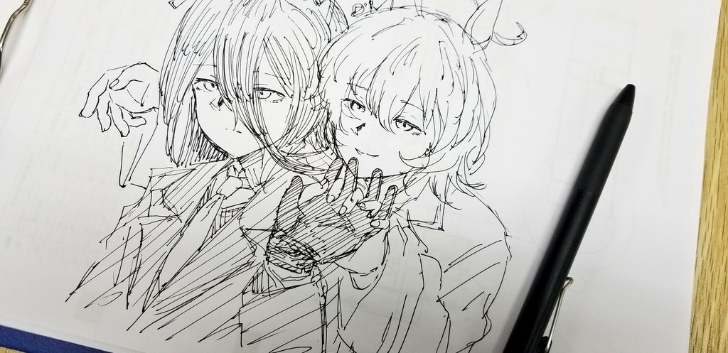 二人描くの難しくて泣いてる 