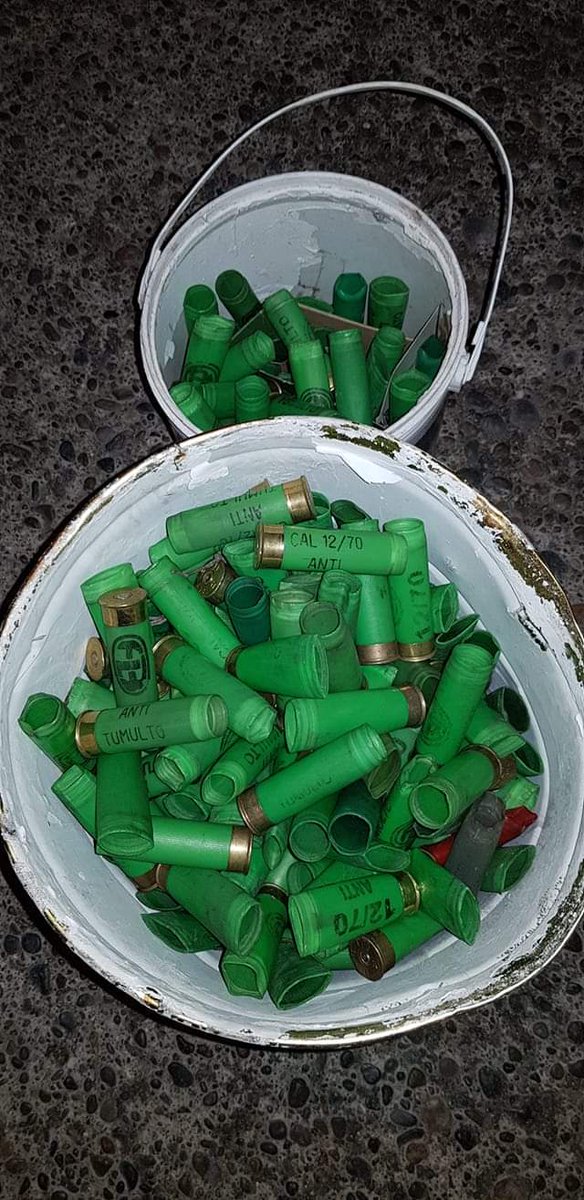 Ch_NoMegaminera's tweet photo. NOS ZONIFICARON LA PROVINCIA Y NOS SALIERON A CAZAR 💣

ESTO ES WU RESPONSABILIDAD @arcionimariano @ric_sastre  y TODO lo que pase de aquí en más
SON UNAS LACRAS, SON CORRUPTOS Y VENDIERON EL TERRITORIO

NOS VIOLENTARON 
NOS VENDIERON

EL PUEBLO SE LOS DEMANDARÁ https://t.co/zfRGtpPCk2