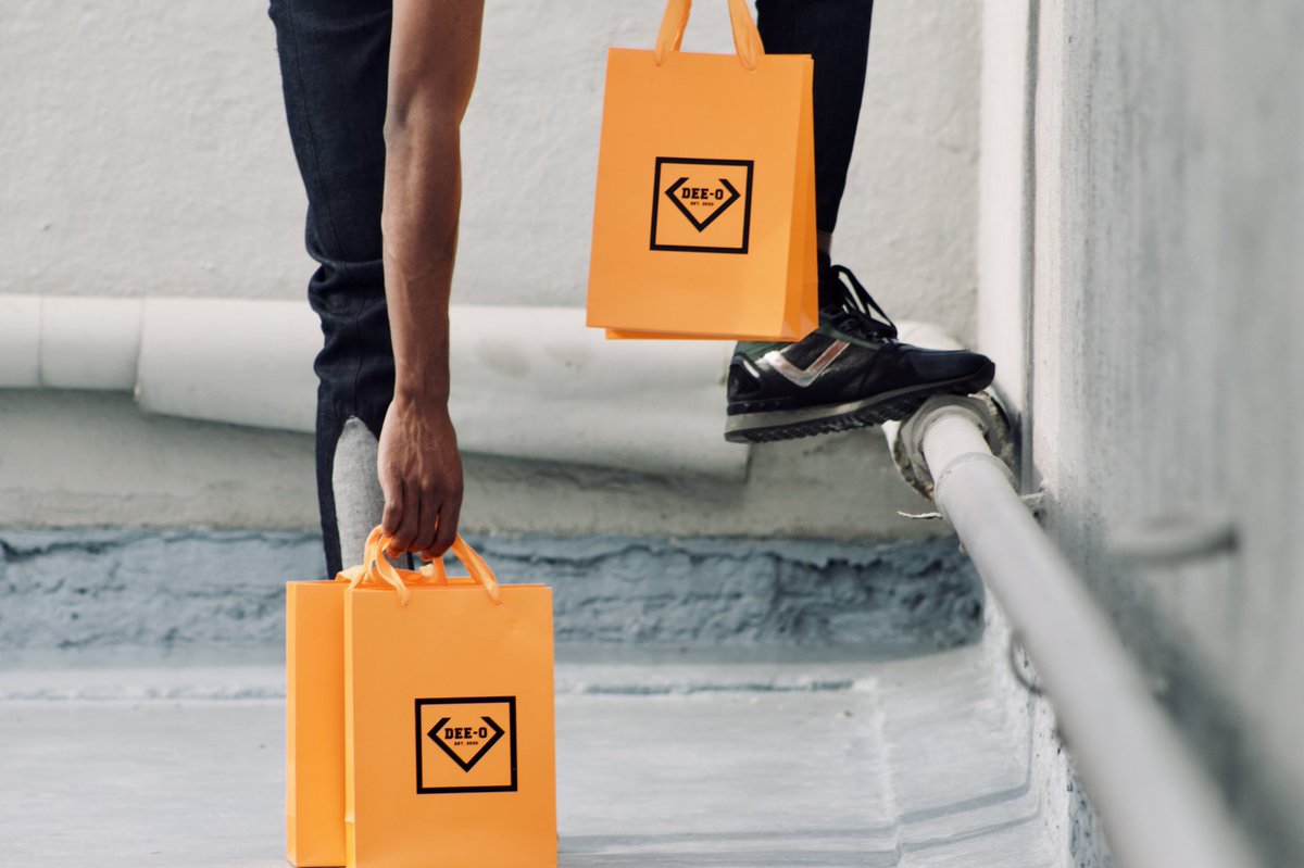 deeo_world's tweet photo. My name is Dikabelo Mothupi the founder of DEE-O Clothing. The wait is over! DEE-O MALE JEANS ARE NOW AVAILABLE AT THE COST OF R750. WE INTRODUCED SOMETHING THAT HAS NEVER HAPPENED BEFORE, A HIGH WAIST MALE JEANS? 
-WITH LEATHERED DESIGN'S. #casspernyovest #ReconciliationDay2021 https://t.co/MUDxNUfqJP