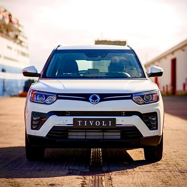 KGMEspana's tweet photo. ¡Modo imponente activado! 💪 Nuestro #Tívoli #GrandWhite también sabe ponerse serio cuando hace falta... ¿Te gusta ver a nuestro SUV urbano desde esta perspectiva?? 👀
📸 @MaltaSsangyong #Ilovit #SsanYongSpain #SsangYongTívoli https://t.co/rOi6TaLHUh