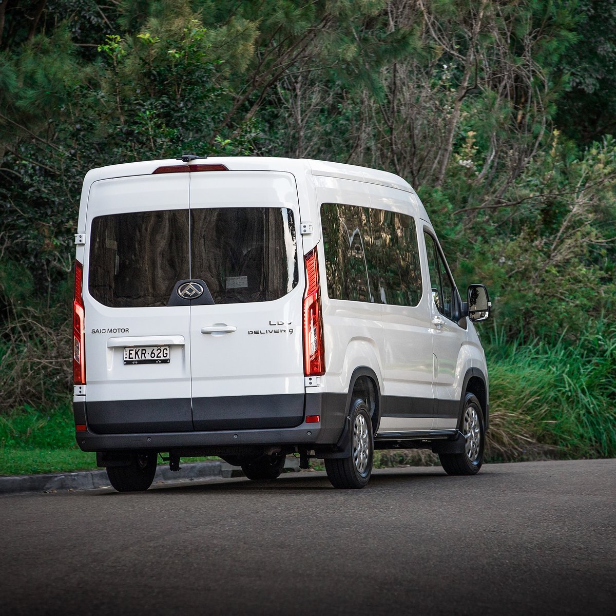 LdvParramatta's tweet photo. With a massive 10-inch high res, multi-media touchscreen including Bluetooth connectivity, Apple CarPlay &amp; Android Auto, the Deliver 9 bus range makes sure every ride is fun 🎶

See Deliver 9 bus in action ▶ https://t.co/TtlcqGuJJs

#LDV #sydney #nearme #weekend #australia https://t.co/jqoMA1qW3r