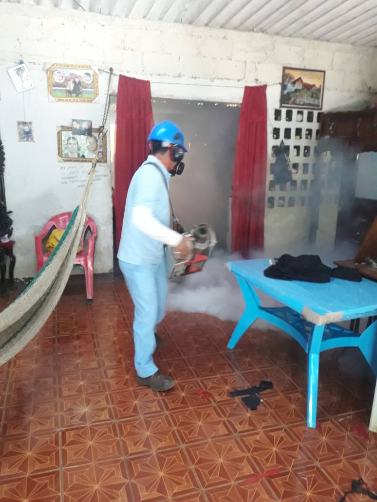 Silais_Leon's tweet photo. #SilaisLeón Cada día nuestro ejército de Celeste desempeña una labor importante en la lucha contra las Epidemias, el dengue. 

Desarrollando acciones de control y eliminación de criaderos en los hogares de #LeónRevolución

📢Recordá El Dengue mata‼️ #SaludEnFamiliaYComunidad https://t.co/iyNw5WU68K