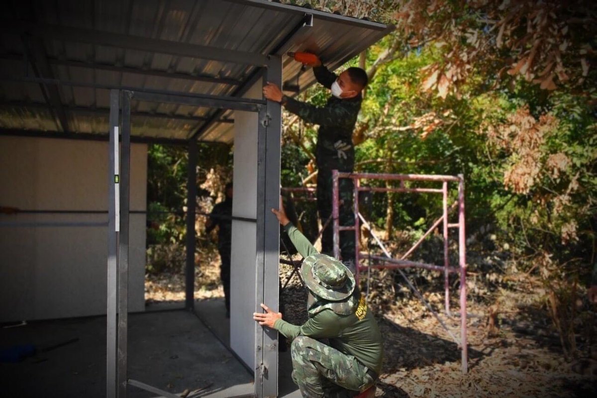 บ้านไฟไหม้ ทหารสร้างให้ใหม่ ไม่ทอดทิ้งประชาชนยามเดือดร้อนแน่นอน ทั้งลงมือลงแรง รื้อถอน สร้างบ้านใหม่ เพื่อคลายทุกข์ให้ผู้ประสบภัย 
หน่วย : กรมการทหารช่าง
ณ ต.เกาะพลับพลา อ.เมือง จ.ราชบุรี ทั้งนี้ได้
#ทหารมีไว้ทำไม
