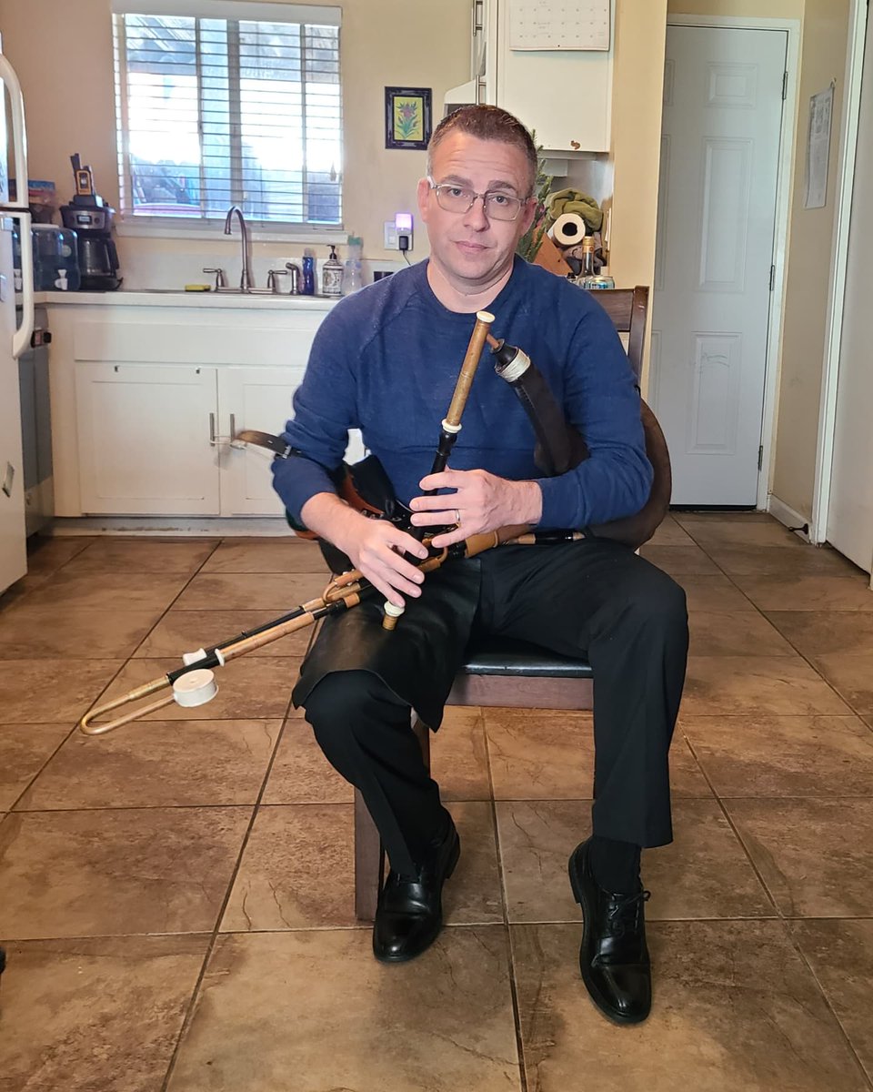 DunworthPeter's tweet photo. Uilleann Pipes, Half Set https://t.co/re9I66waLQ