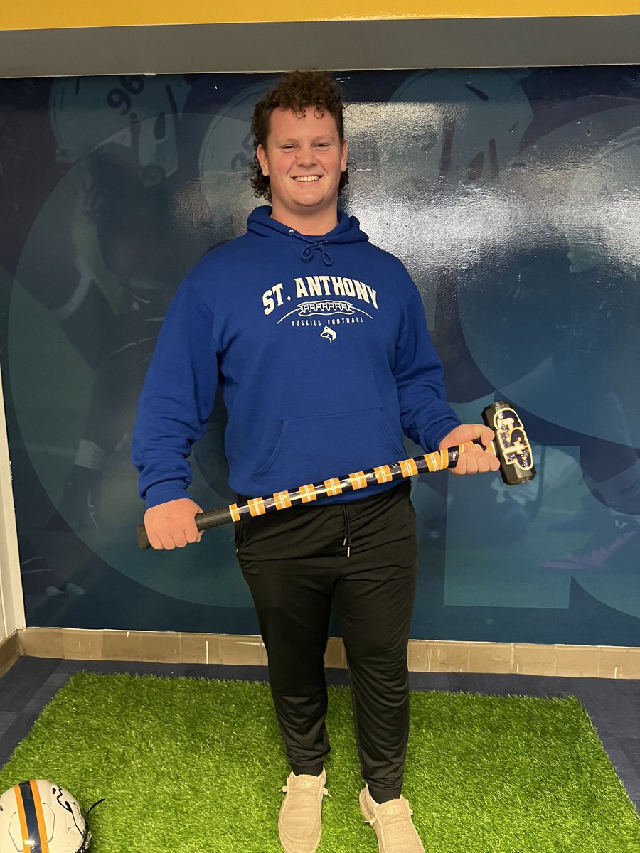 patricklavin54's tweet photo. Fantastic visit at CSP today🟡🔵 Thanks for a great day‼️ @Concordia_OLine @CSPBearsFB https://t.co/lLrDiFHhsM