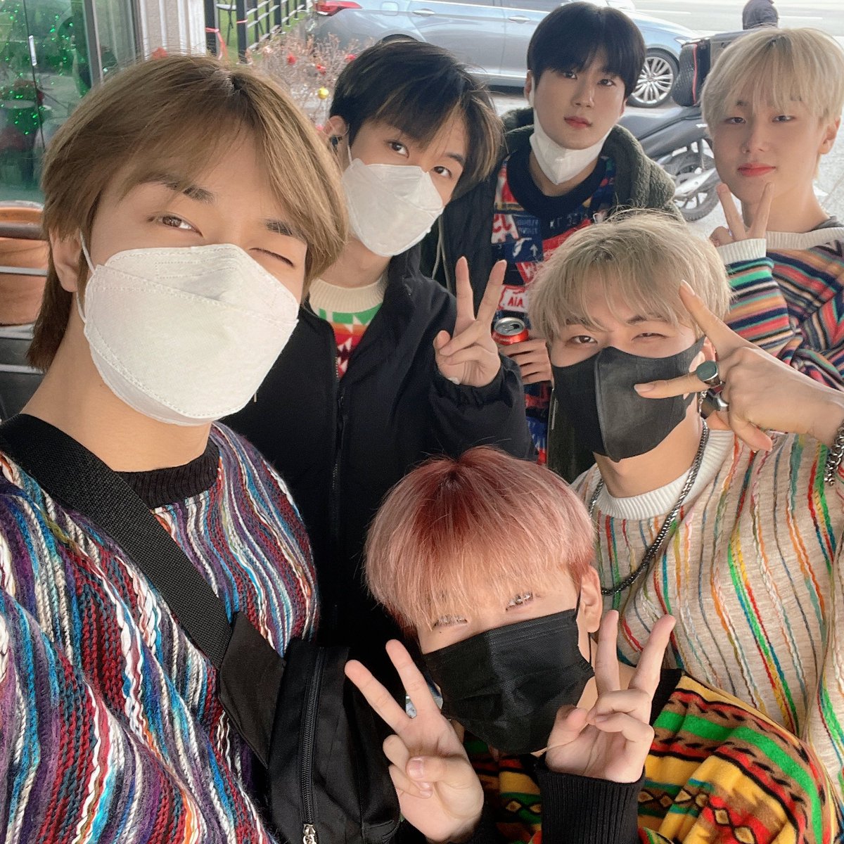위아더원 (W.A.O) tweet media