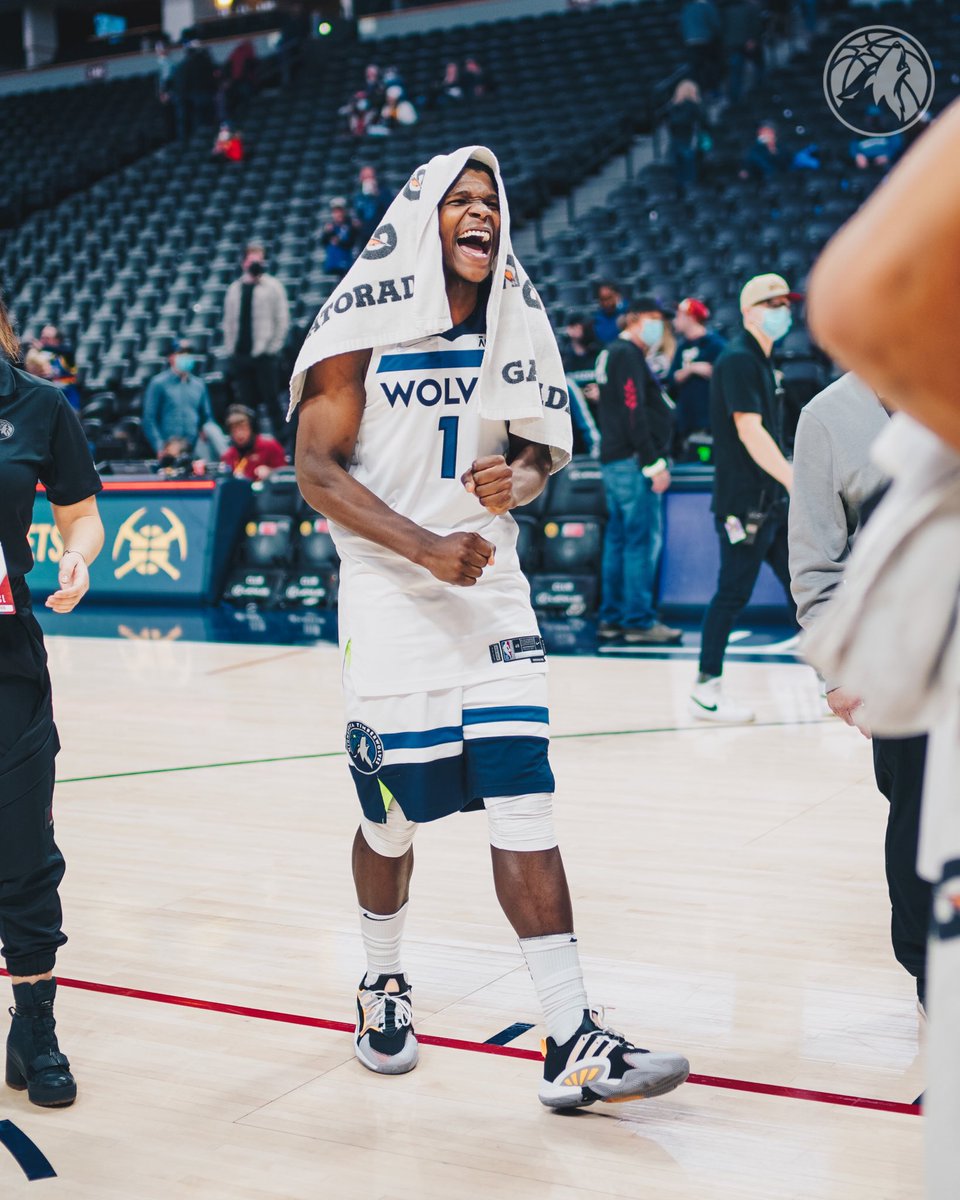 Timberwolves's tweet photo. Youngest in NBA history to hit 10 threes in a game.

Most threes in a game by one player in franchise history.

What a night. 🐜 https://t.co/gA5PWJwYd1