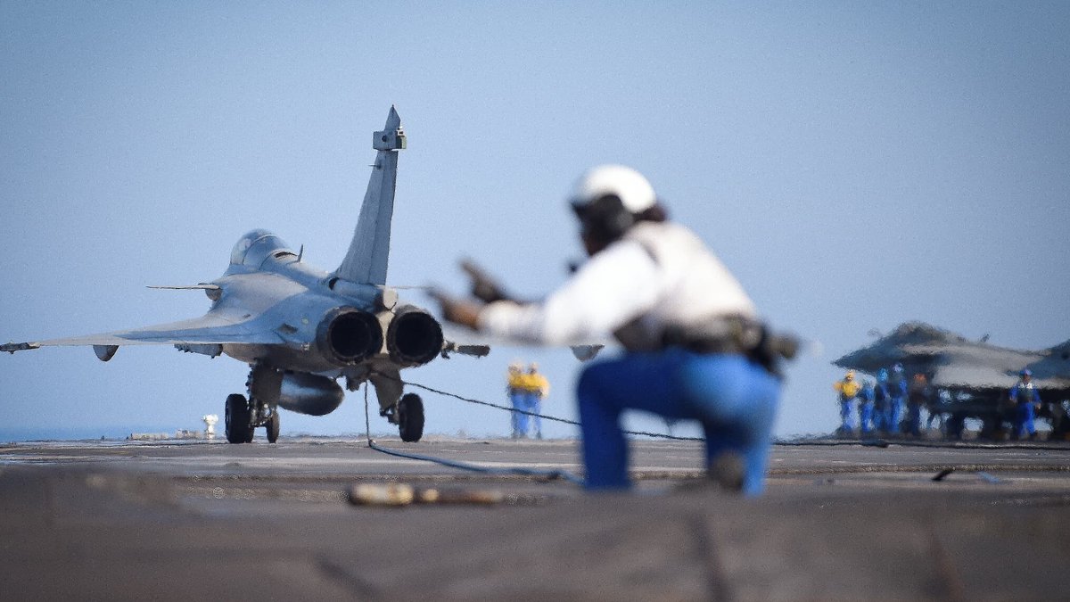 L'Inde testera dès janvier la version "marine" du Rafale
l.bfmtv.com/pkU
