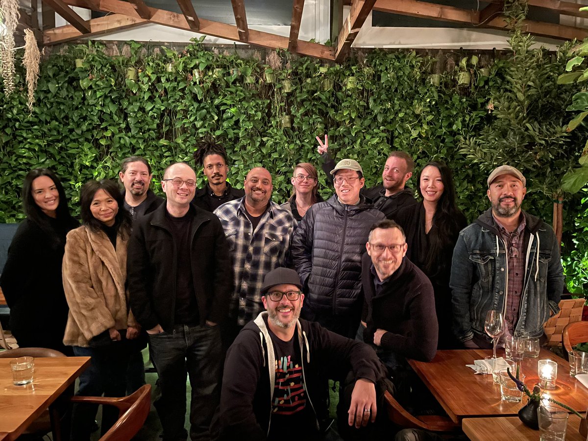 jingofalltrades's tweet photo. i’m rarely on twitter these days, but we had our PHXL LA holiday dinner tonight with most of the crew — and this TEAM ❤️ https://t.co/bOH8ayYUUh