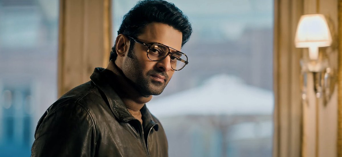 HariSaaho19's tweet photo. Song Antha Ammayilu Ni Padese Type 🔥😅
Ah Looks.. Ah Charm.. ❤️
#Sanchari 
#Prabhas #RadheShyam https://t.co/f57wbJS6xh