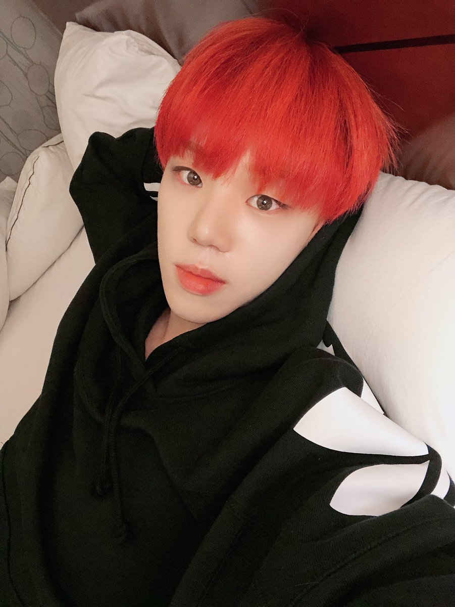 positiveace5's tweet photo. byeongkwan understands how hectic things can be, he's so proud of you for working so hard up until now but he hopes you're taking breaks and getting enough rest. don't tire yourself out, your health is most important ❤️ https://t.co/Muz2vZsjRq