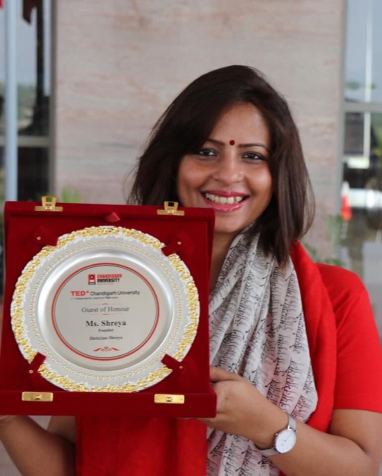 DietitianShreya's tweet photo. I always feel that I am blessed to have you all around me.
This was a day to be cherished! π€
( Tedx Chandigarh University Speaker)
@tedx_official
#dietitianshreya #healthyhaihum #achievements #awards #staymotivated #cgc #cgclandran #tedxtalks #tedxspeaker #tedxindia #tedxwomen https://t.co/yElsTmrHRg