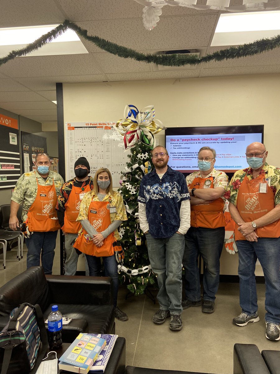 depot2767's tweet photo. Wishing we were in Hawaii!!!
@depot2767 @bobsaniga @RiversDepot @kathyraglin840 @Branden256 @JAGriffus https://t.co/La5qJpBBPr