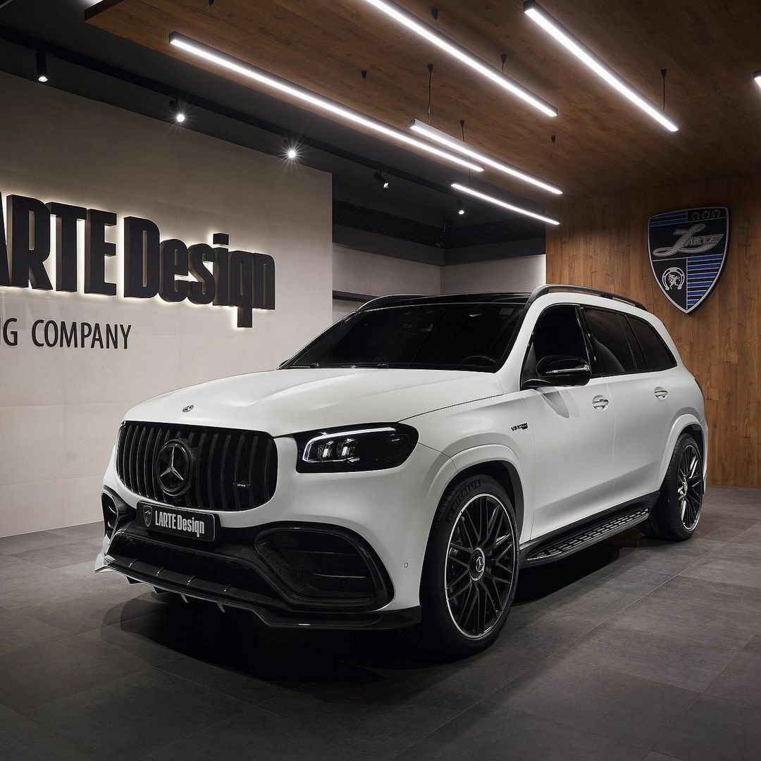 OtsileJK's tweet photo. Big body Benz.

The Mercedes-AMG GLS 63 with Larte design lower front and rear body kit.

📸 via Larte Design https://t.co/yoU4NeNHy7