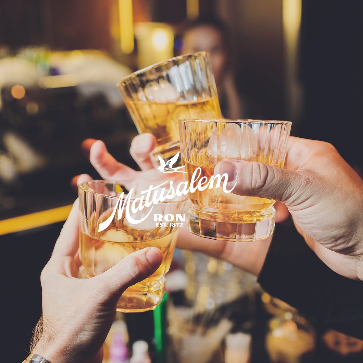 WeAreMatusalem's tweet photo. On special days, no one important is missing from the table. Neither is Matusalem Rum. Merry Christmas! https://t.co/3B07LAlhMf