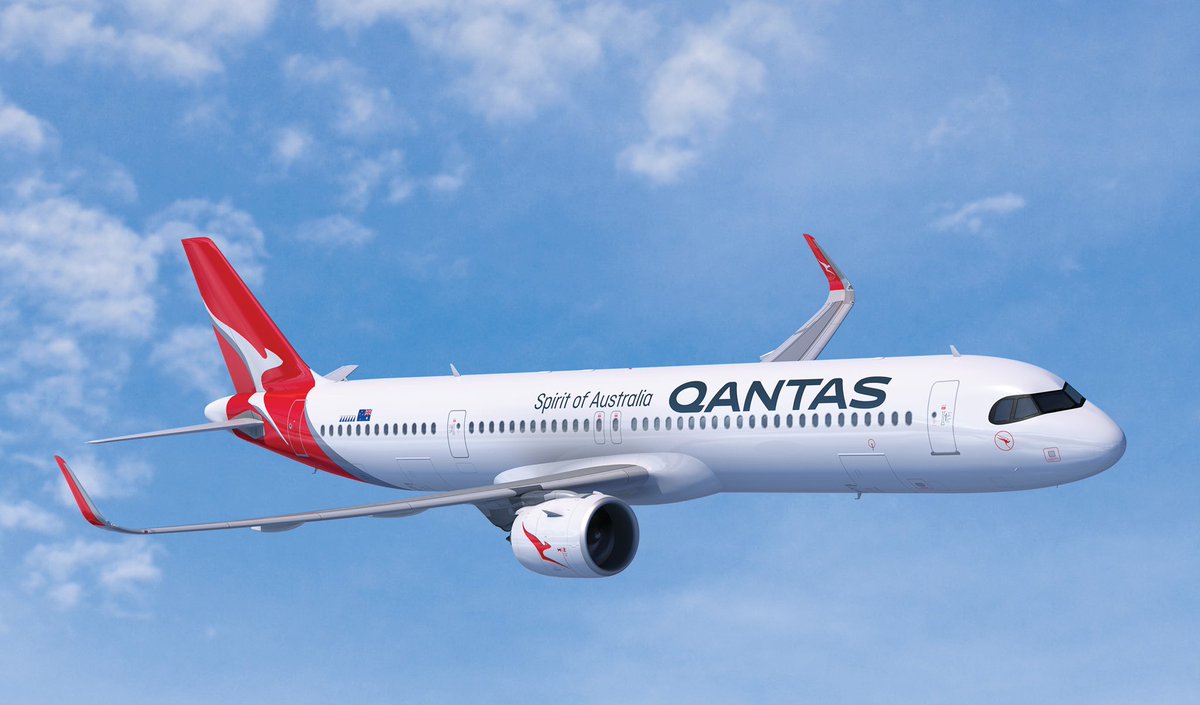 AeroGazette's tweet image. ℹ️ Qantas🇦🇺 choisit #Airbus pour sa flotte mono-couloir
🔸La compagnie australienne a annoncé la commande de :
- 20 #A220-300
- 20 #A321XLR
🔸S’ajoutent 94 appareils (non précisés) en option
🔸Il s’agit notamment de remplacer une flotte de 75 #Boeing737-800
#AvGeek