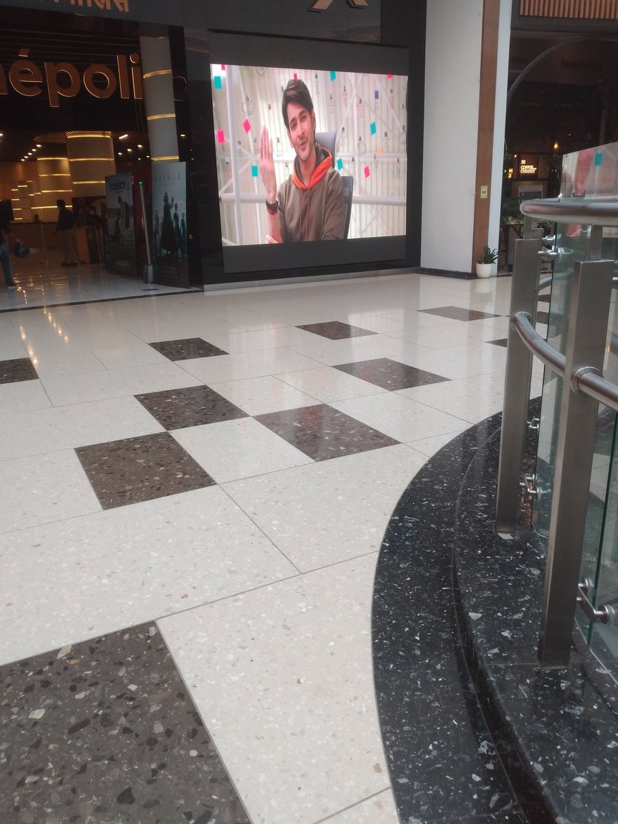 AmbajipetaMBFC's tweet photo. #SarkaruVaariPaata BLASTER is  Played In Cinepolis Mumbai 💥🤙

 👌⭐ Craze @urstrulyMahesh 😎 https://t.co/DvEKHf7h16