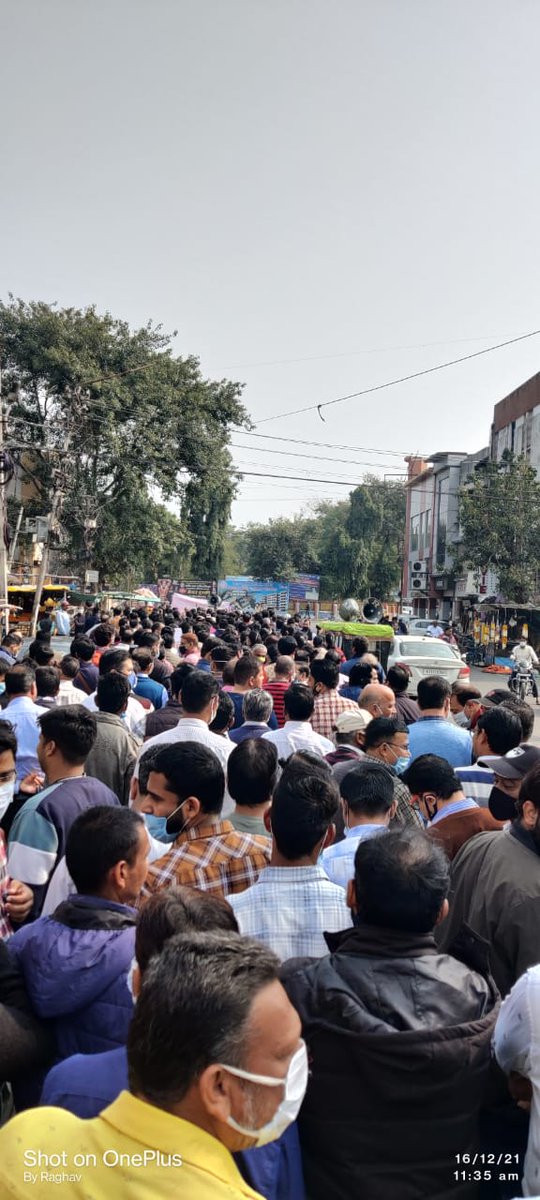 tehseenp's tweet photo. On the occasion of #VijayDiwas our PSB bankers have got onto the streets to constitutionally fight another war to protect Maa Bharti &amp; her children. These are the images from Azad Maidan Mumbai &amp; we are all with our bankers.
Jai Hind .🇮🇳
#BankStrike 
#BankBachao_DeshBachao https://t.co/kJoTx4BqTj
