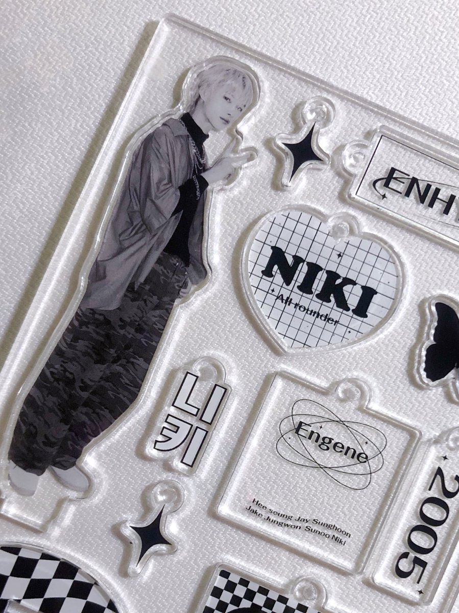 nikionmymind's tweet photo. ｡ﾟﾟ･｡･ﾟﾟ｡
ﾟ。   　🤍
　ﾟ･｡･ﾟ          ｡ﾟﾟ･｡･ﾟﾟ｡
          　            。       🖤
                        　ﾟ･｡･ﾟ https://t.co/G3G2gV1aiS