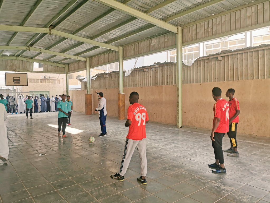 برعايه مدير المدرسه
 الاستاذ/سامر الحسيني.
 تم اطلاق بدايه الدوري العام لابطال منطقة مكة سابقا طلاب مؤتة وبمتابعه واشراف معلمين التربيه البدنيه المبدعين 
الاستاذ/جميل اللقماني.
 والاستاذ/خالد الصاعدي.
 نرجولهم التوفيق والسداد والفوز للافضل
⚽️🏆🥇