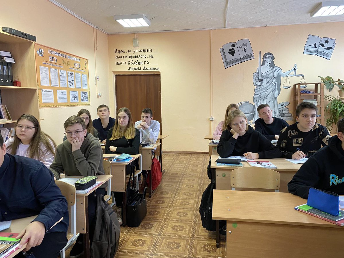 Самарский государственный экономический
университет провел онлайн семинар для учащихся 9 классов. Представители университета рассказали об особенностях и преимуществах обучения в вузе и ответили на самые актуальные вопросы будущих абитуриентов. 
<a href="/pu_monso/">Поволжское управление МОиН СО</a>