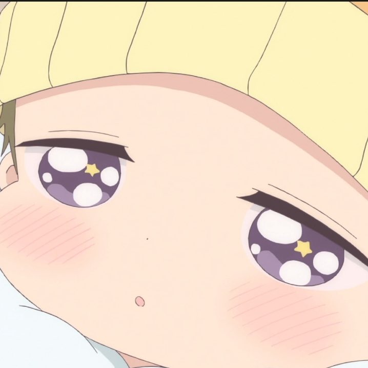 ⠀
⠀⠀⠀⠀⠀⠀⠀⠀⠀❝ … ❞
⠀
⠀⠀จ้องซานต้าที่เดินผ่านแบบไม่วางตา
⠀