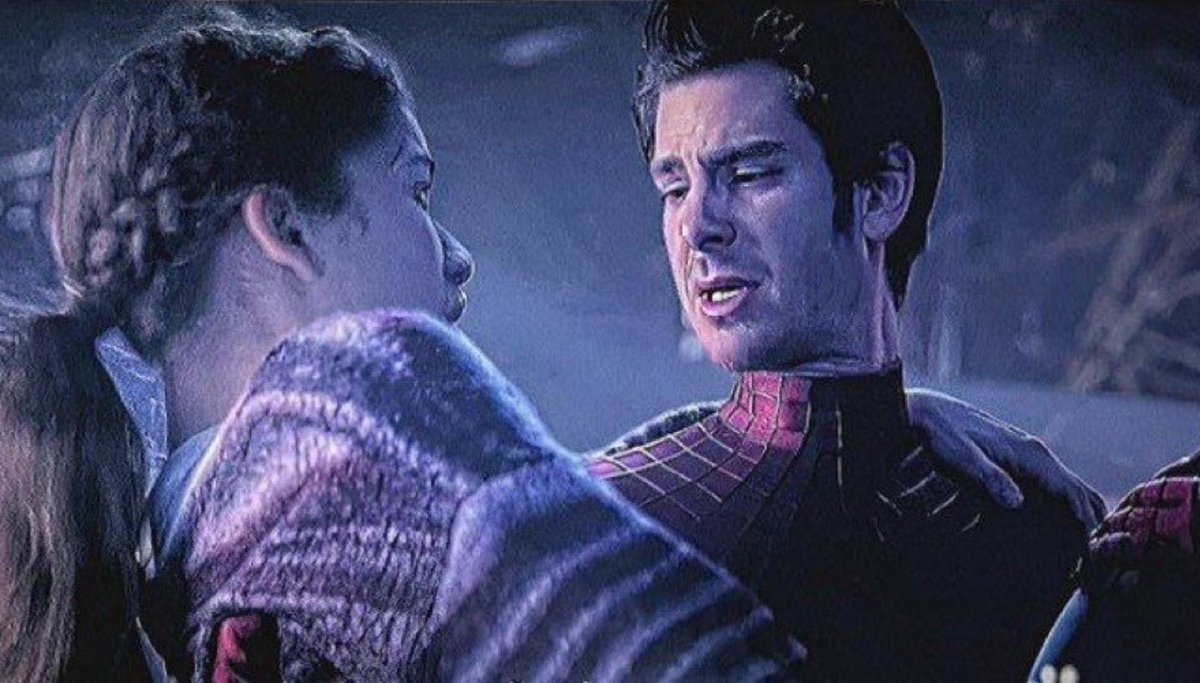 Ivan_justinian's tweet photo. Mi reacción al ver al #Spiderman de Andrew llorar, por recordar lo de Gwen :'( https://t.co/wc3zL2htoe