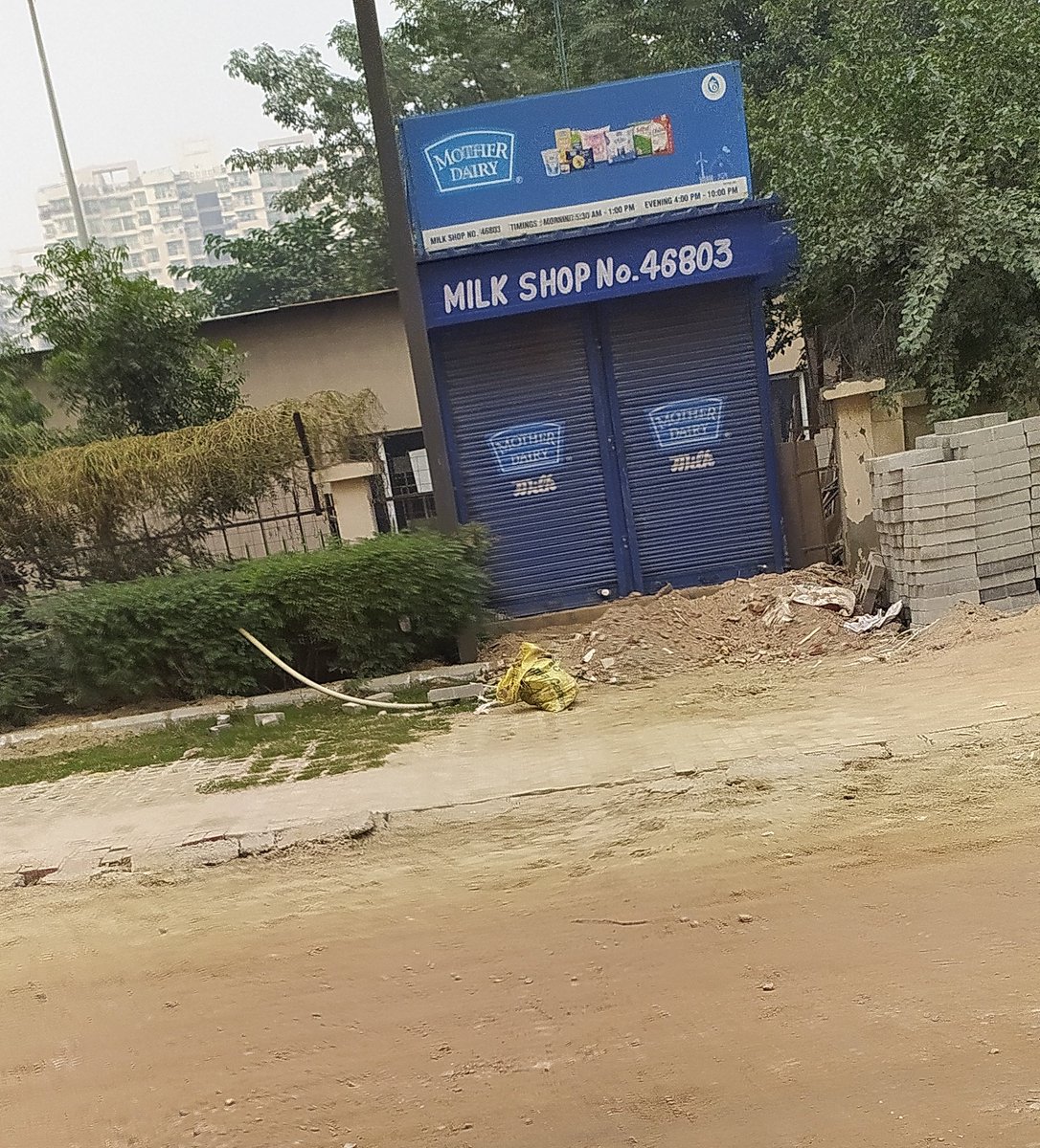 Still not removed by <a href="/gaursons_india/">Gaurs Group</a>  power of builder? #7thAvenue #GaurCity support from whom? <a href="/OfficialGNIDA/">Greater Noida Industrial Development Authority</a> <a href="/nbhooshan/">Narendra Bhooshan</a> <a href="/CMOfficeUP/">CM Office, GoUP</a> <a href="/myogiadityanath/">Yogi Adityanath</a> <a href="/dmgbnagar/">DM G.B. Nagar/NOIDA</a> <a href="/NaveenBhati_/">Naveen Kumar Bhati</a> <a href="/PMOIndia/">PMO India</a> <a href="/mukeshpal77/">मुकेश कुमार पाल</a> <a href="/Gc2Residents/">GAUR CITY 2 (Greater Noida West)</a> <a href="/annukhan78/">Annu Khan अन्नू खान انو خان</a> <a href="/PANKAJPARASHAR_/">Pankaj Parashar</a> <a href="/GrNoidaWest_/">Greater Noida West, G. B. Nagar, Uttar Pradesh</a> <a href="/GreaterNoidaW/">Greater Noida West</a> <a href="/AoaPalm/">Palm Olympia AOA</a>