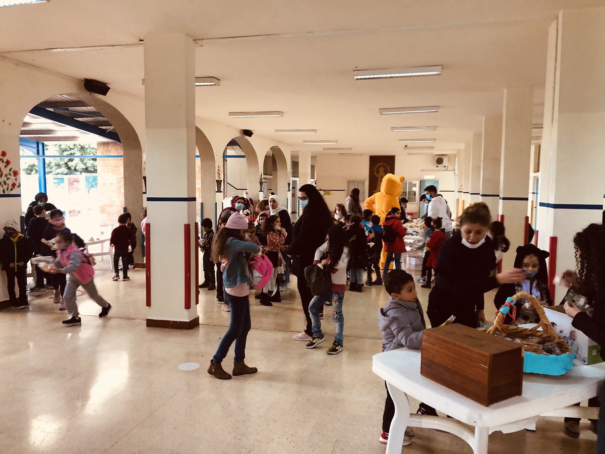 "تعلّمنا من رام أهميّة  مساعدة الآخرين"
Bake sale مع حملة "رام اللّطيف" الآن في ربوع مدرسة عائشة أم المؤمنين

<a href="/MakAishaSchool/">MakAishaSchool</a>