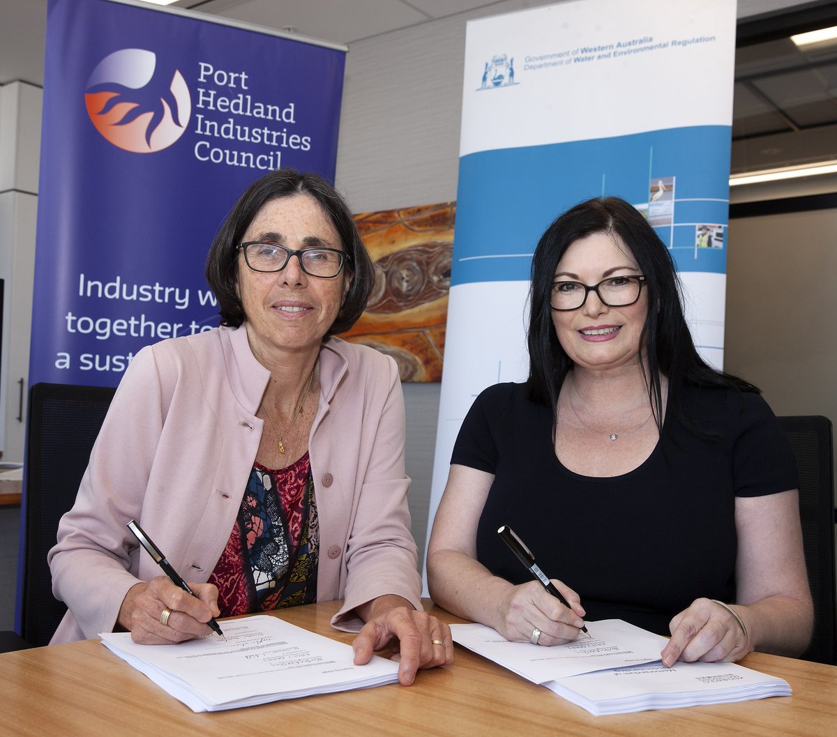 DWER_WA's tweet photo. #PortHedland milestone as #AirMonitoring network transfers to DWER, providing the community with reliable online live #AirQuality information. More: https://t.co/8vjsjvjWZW
#DustManagement https://t.co/DibUW2a6DS