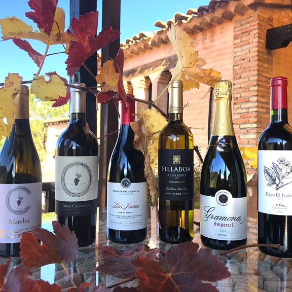 La selección mas personal de Paula para disfrutar estas Navidades con vinos elegidos por tu enóloga
Disfruta de 10€ en cada lote y envío gratis comprando 2 lotes - mailchi.mp/4fcc70c64877/q…