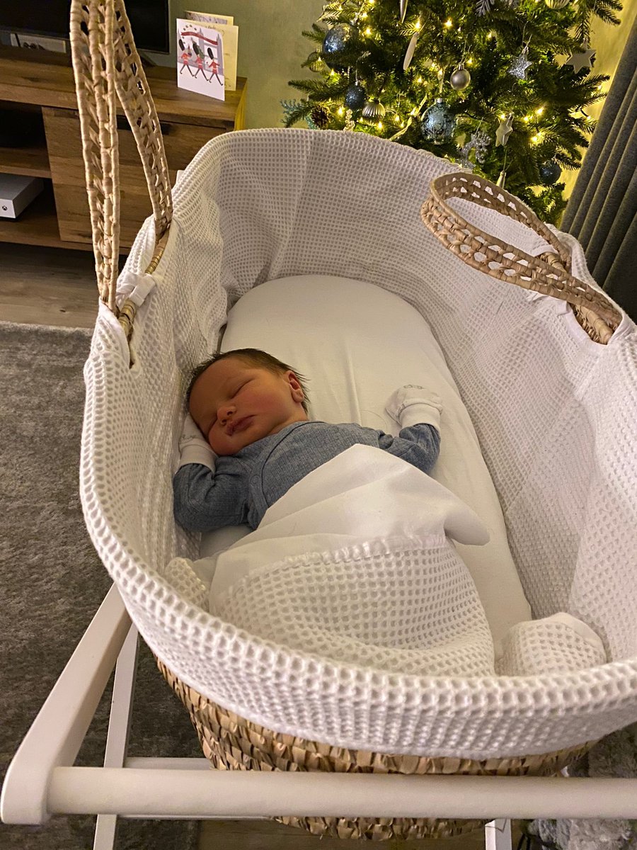 BekahMather's tweet photo. 9.12.21 🤍 My little Mason 🤍 can’t believe my baby is a week old already. Best week of my life. https://t.co/1g5ZNdx7zJ