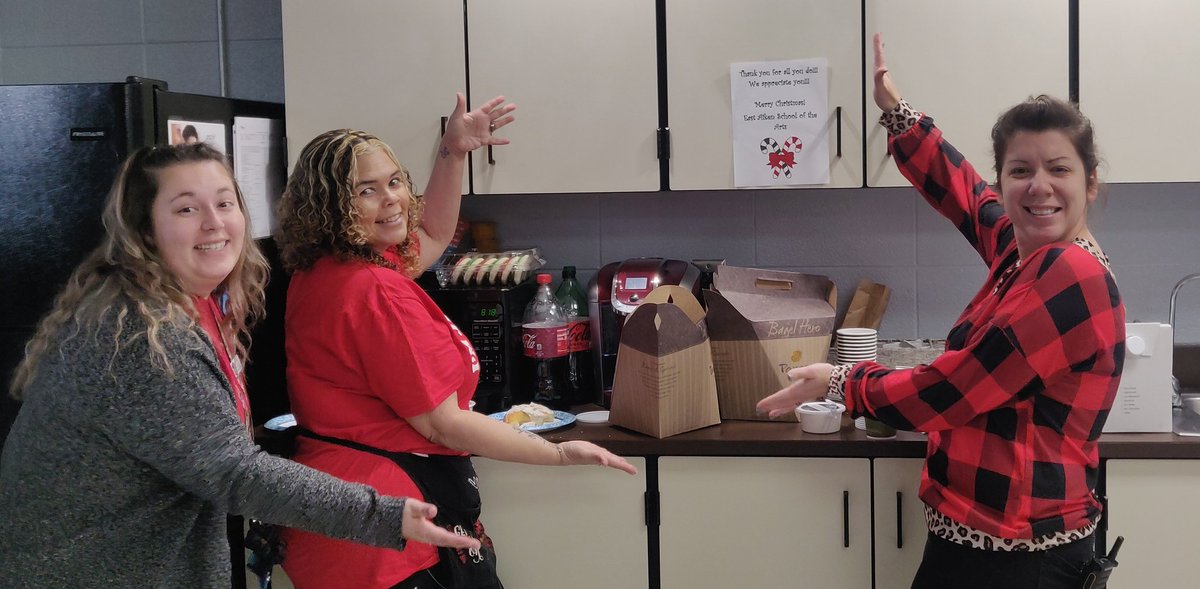 XSEL staff is blessed with breakfast this morning from <a href="/EastAiken/">East Aiken</a> We feel so lucky to work with such amazing people throughout <a href="/AikenPublicSch/">AikenCoPublicSchools</a> Thank you!  <a href="/LisaFallaw/">Lisa A. Fallaw</a>