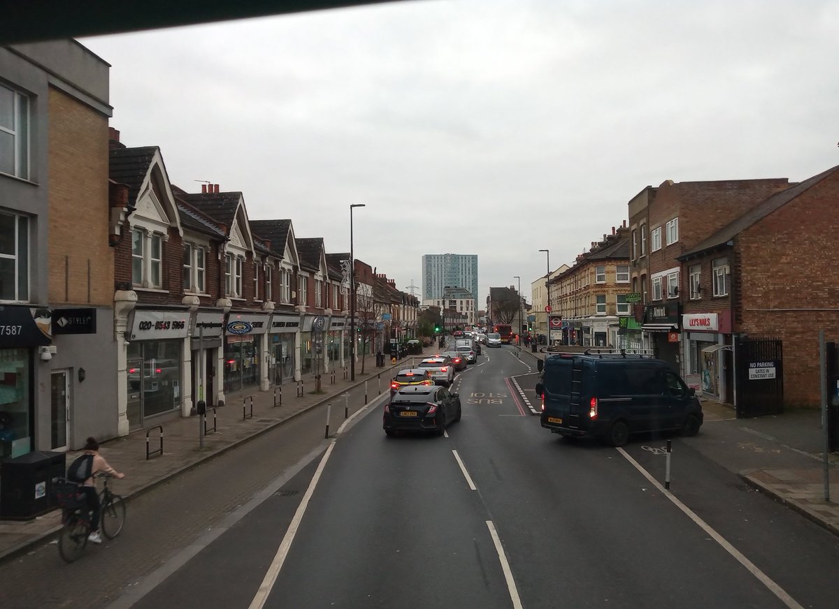 MertonPhotos's tweet photo. High Street #ColliersWood https://t.co/vNd4mTOzZL