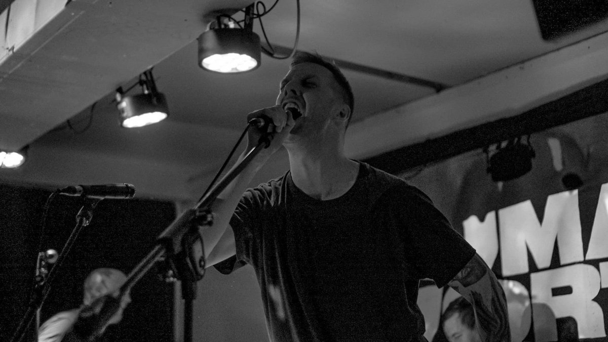humanworthmusic's tweet photo. Awesome shots by @RIFFUndaground who came down to film our charity Christmas Blowout at @NewRiverStudios last Friday featuring incredible sets from #XedOut #Shifting #RepoMan & @72percentband 🙌🖤🔥 More shots and videos coming soon!! https://t.co/qx5GpRTBs1 https://t.co/IspQC66HZ2
