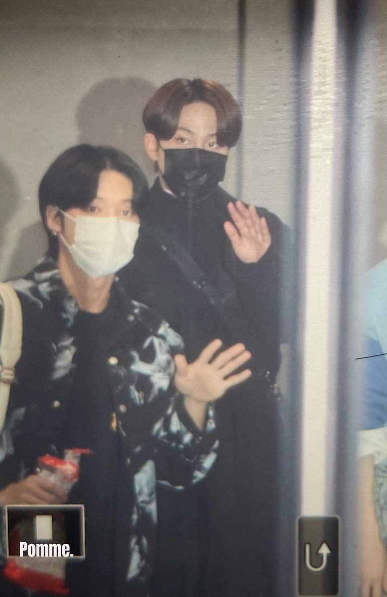 211216 오늘두 고생했구💜
#에이티즈 #ATEEZ #종호 #JONGHO <a href="/ATEEZofficial/">ATEEZ(에이티즈)</a>