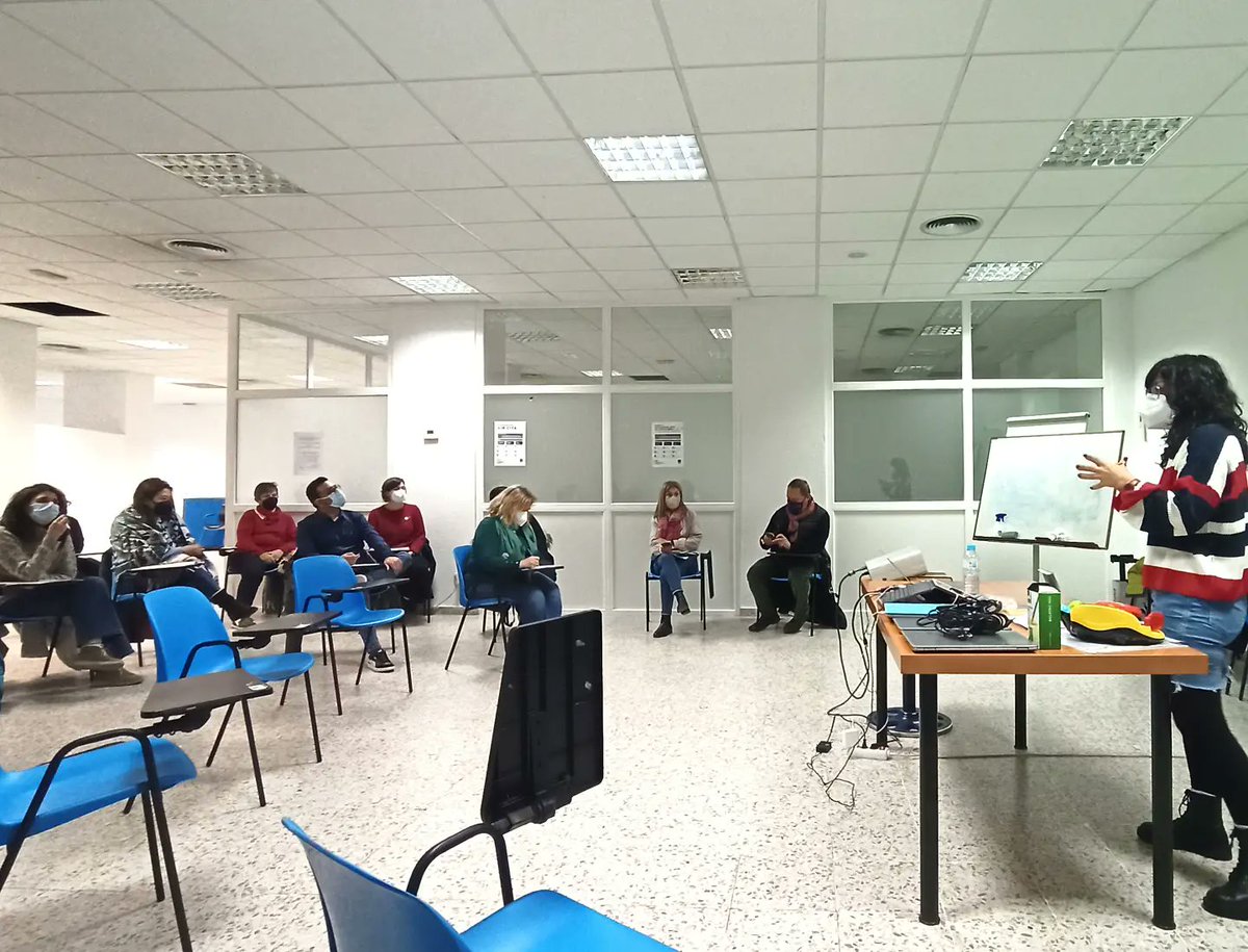 Trinidad_cc's tweet photo. Nuevas jornadas de Tecnología social en @laruecaas yeahhh!! ,
Nuestro #EnRuecaTech se hace grande, llevamos la tecnología social a todos los rincones de la entidad 🤗 #transformandoVidasContigo #LaRuecaTecnógica https://t.co/OldPYEkq18